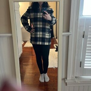 Chaus size 12 100% wool zipper pocket plaid blazer